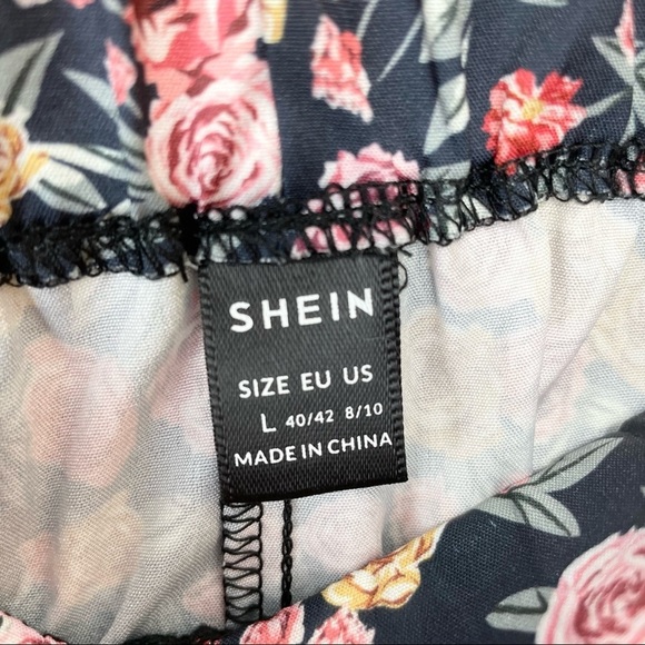 Ditsy Floral Shirred Flutter Sleeve Top & Shorts - Size L Cottagecore - Picture 5 of 15